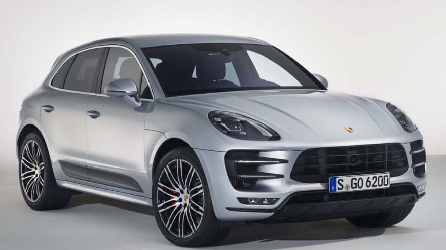 2018 Porsche Macan Turbo with Performance Package