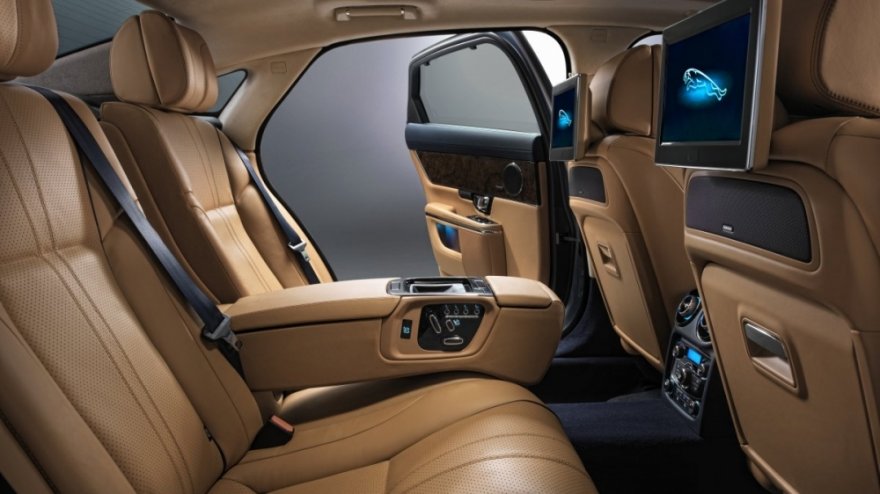 2018 Jaguar XJ L Premium Luxury