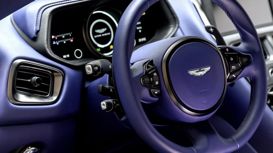 Aston Martin_DB11_4.0 V8