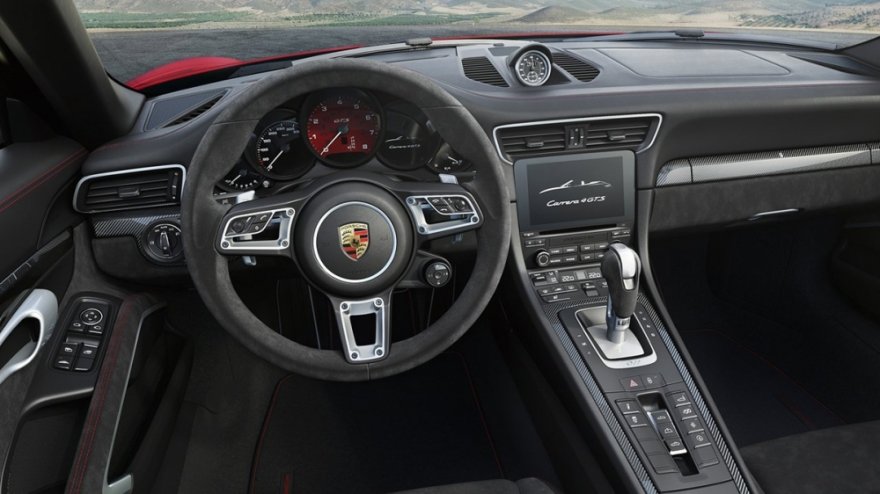 Porsche_911 Carrera 4_GTS Coupe