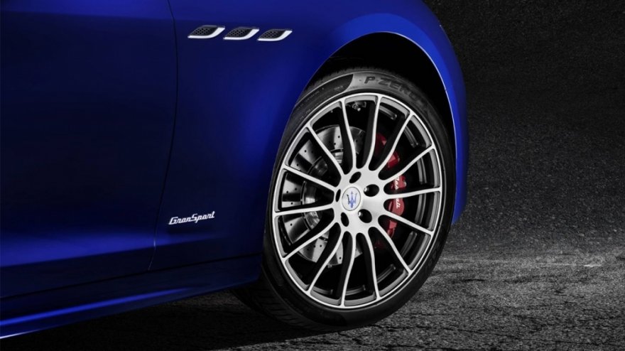 Maserati_Ghibli_S Q4  GranSport